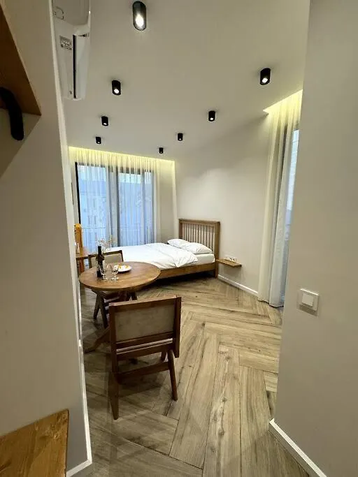 Niari Apartment 2 In Old Batumi