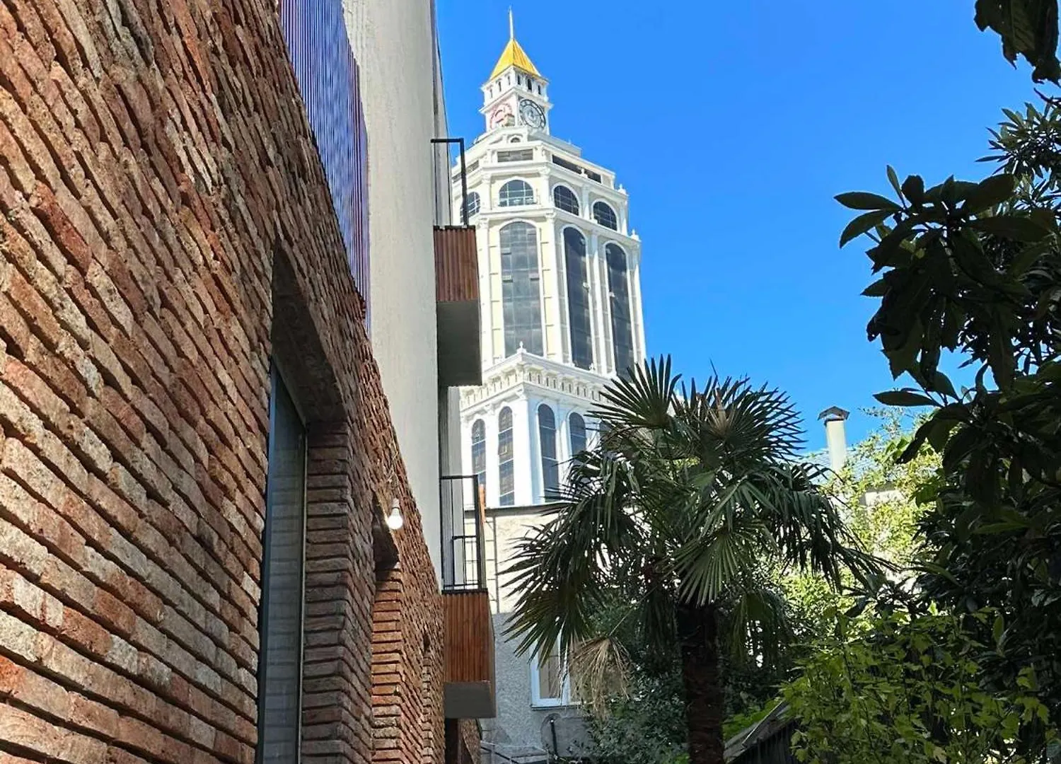 Niari Apartment 2 In Old Batumi